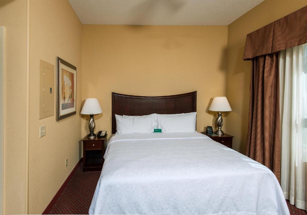 Homewood Suites by Hilton Portland - image 5