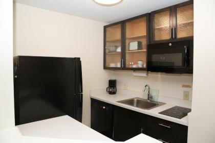 Candlewood Suites - Portland - Scarborough an IHG Hotel - image 8