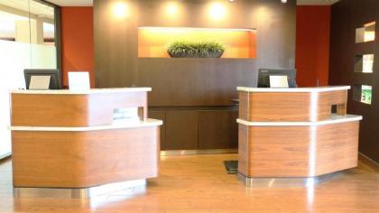 Courtyard by Marriott Portland Airport - image 7