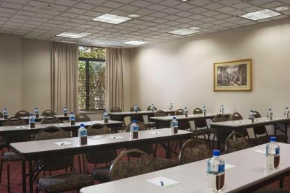 Wingate by Wyndham Schaumburg/Convention Center - image 17