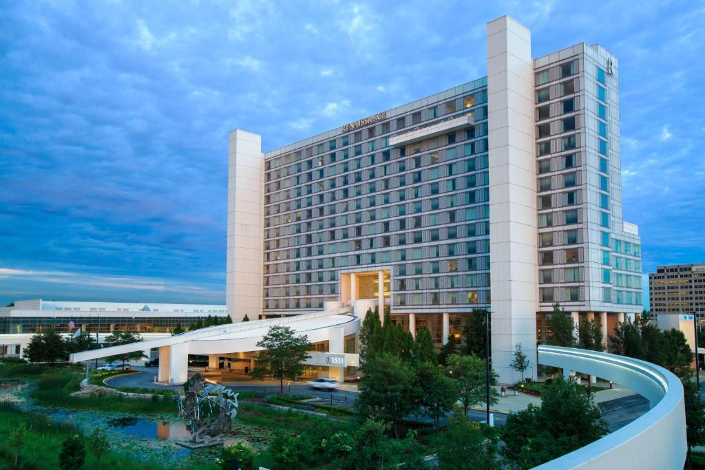 Renaissance Schaumburg Convention Center Hotel - main image