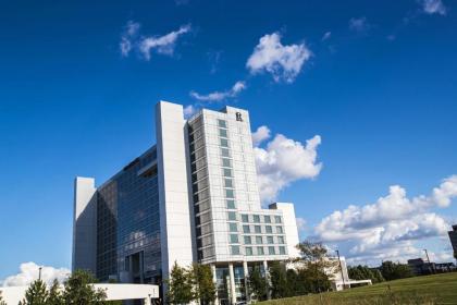 Renaissance Schaumburg Convention Center Hotel - image 8