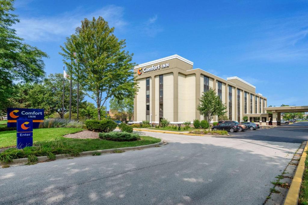 Comfort Inn Schaumburg Woodfield Chicago - main image
