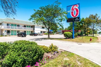 Motel 6-Schiller Park IL - Chicago O'Hare - image 21