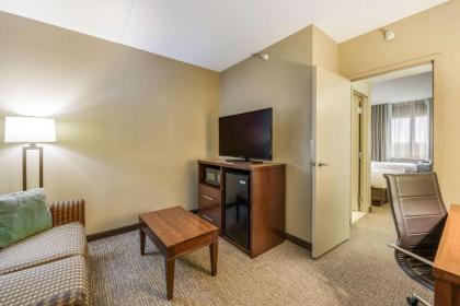 Comfort Suites Chicago O'Hare Airport - image 21