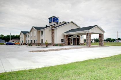 Cobblestone Inn  Suites   Schuyler Schuyler