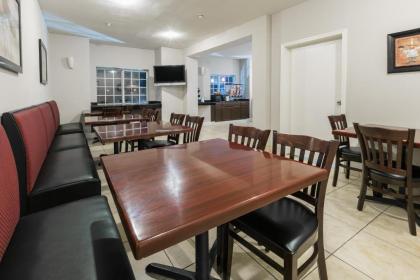 Microtel Inn and Suites Lafayette - image 12