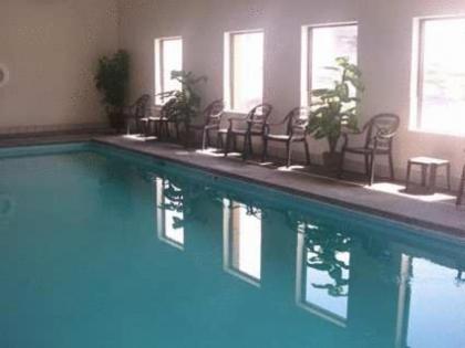 Hampton Inn & Suites Scottsbluff - image 2