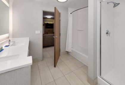 Holiday Inn Express Scottsbluff - Gering an IHG Hotel - image 11