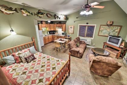 Guntersville Lake Home with Covered Boat Slip! - image 10