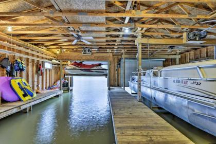 Guntersville Lake Home with Covered Boat Slip! - image 5