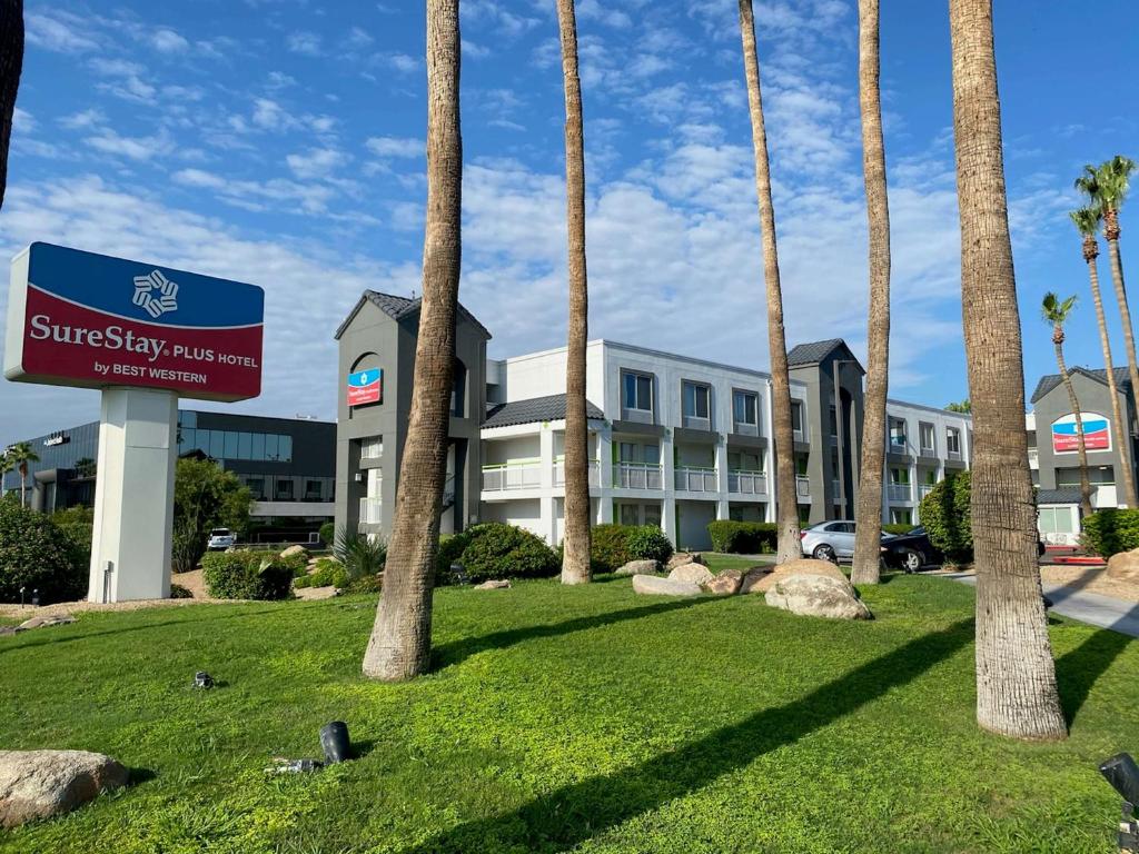 SureStay Plus Hotel by Best Western Scottsdale North - main image