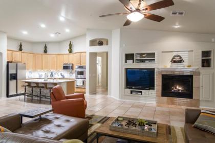 Sonoran Desert Retreat 4 BR by Casago - image 4