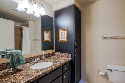 Aventura Condominiums - image 2