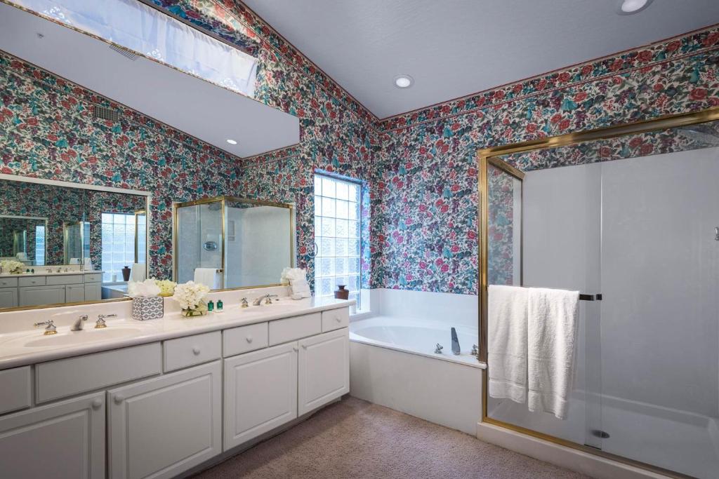 Grayhawk Estate - image 5