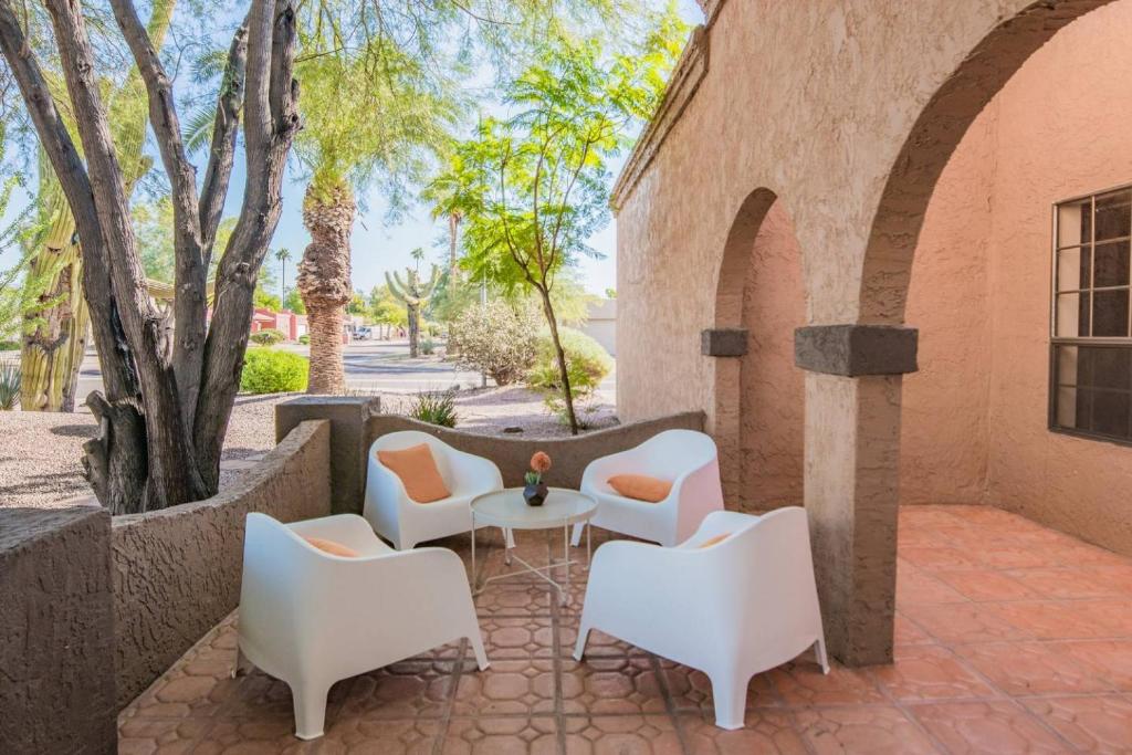 Lavish 3BR Home in North Scottsdale by WanderJaunt - image 4