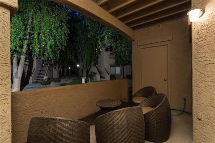 Restful 1 BR by Casago - image 2