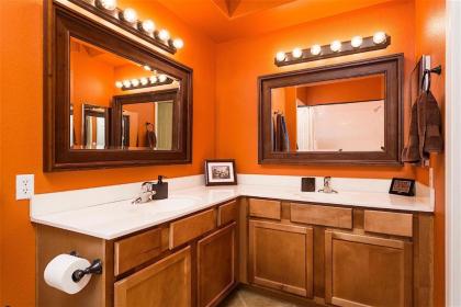 Restful 1 BR by Casago - image 3