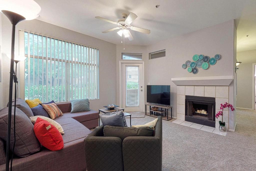 Sahuaro Condos - image 5