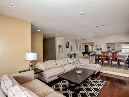 Kierland Villa · North Scottsdale Home w/Pool~Walk to Kierland Area - image 2