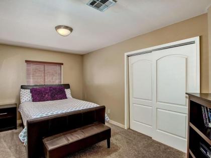 Kierland Villa · North Scottsdale Home w/Pool~Walk to Kierland Area - image 5