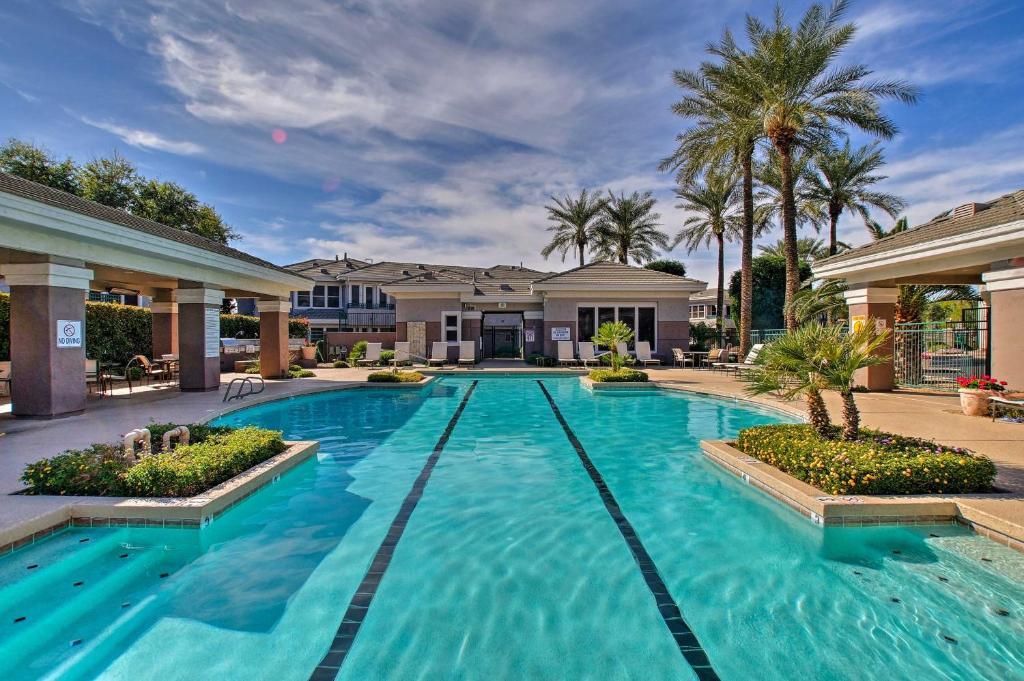 Beautiful Kierland Greens Home Walk to Shops and Golf - main image