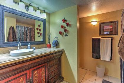 Idyllic Scottsdale Condo with Pool - Walk to Old Town - image 4