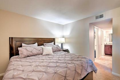 Condo with Tennis Court Less Than half Mi to Scottsdale Stadium - image 4