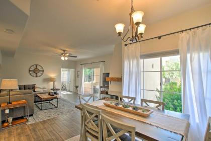 Chic Condo with Patio Gym and Pool 9 Mi to Old Town!