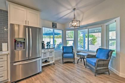 Luxe Scottsdale Abode with Outdoor Oasis 2Mi to Golf - image 2