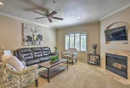 Scottsdale Haven with Balcony and Resort-Style Pool!