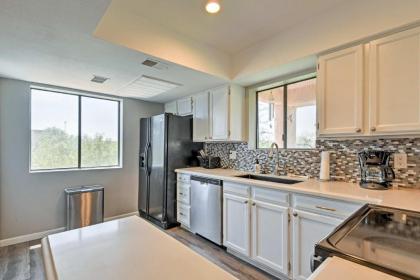 Getaway with Pool and Spa 5 Mi to Talking Stick Golf! - image 3