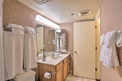 Cozy Condo with Pool Walk to Salt River Fields! - image 15