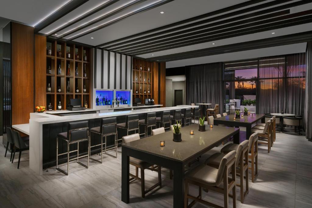 AC Hotel Scottsdale North - image 3