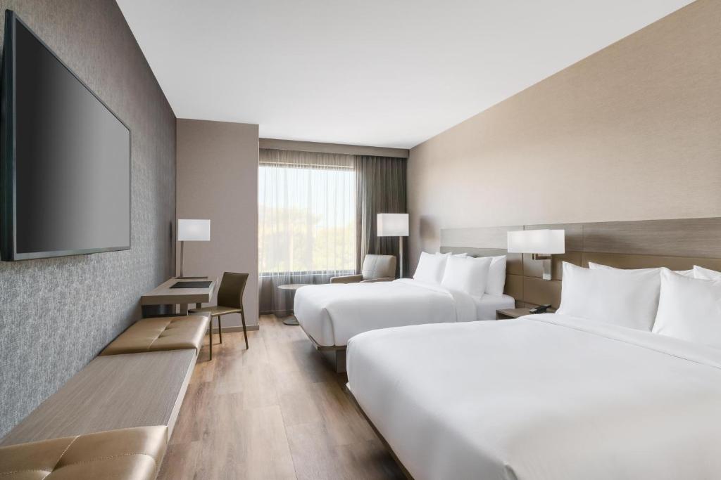 AC Hotel Scottsdale North - image 6