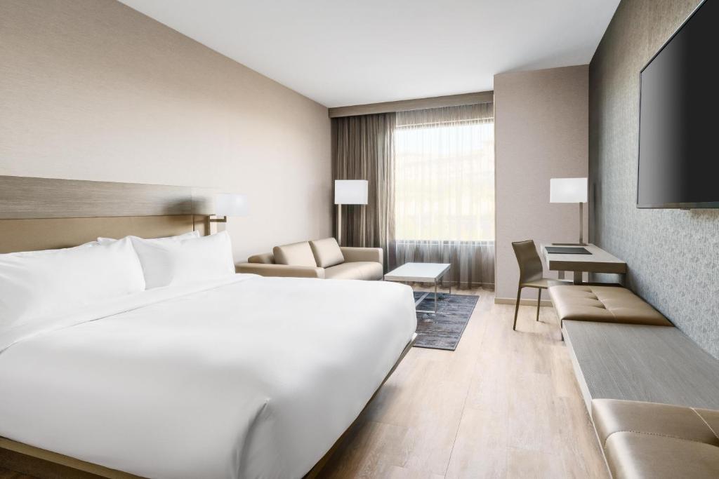 AC Hotel Scottsdale North - image 7