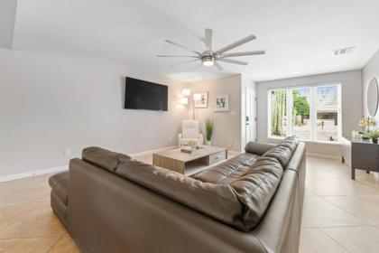 Scottsdale Paradise - image 7