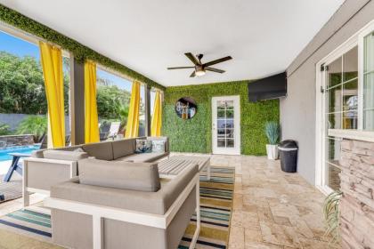 Scottsdale Paradise - image 9