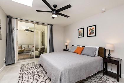 Luxury at the Sands - 3 Bedroom by Casago - image 3