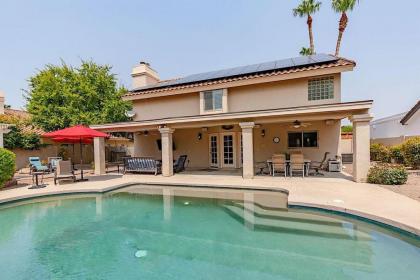 Paradise Retreat 4BR by Casago - image 17