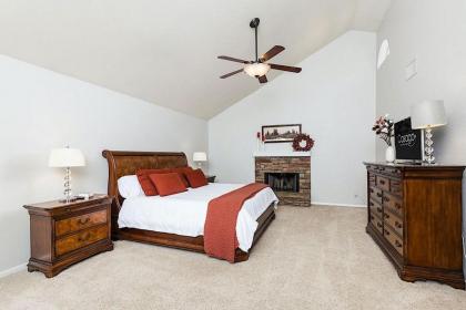Paradise Retreat 4BR by Casago - image 8