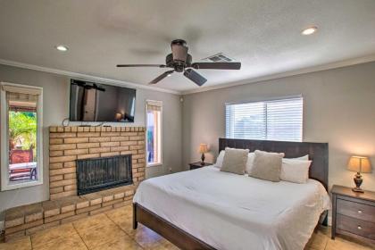 Luxe Desert Oasis with Putting Green and Hot Tub! - image 14
