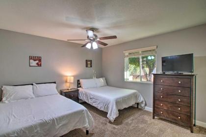 Luxe Desert Oasis with Putting Green and Hot Tub! - image 15
