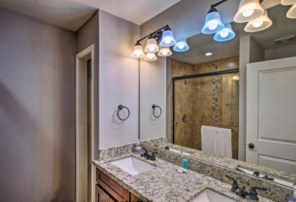 Luxe Desert Oasis with Putting Green and Hot Tub! - image 16