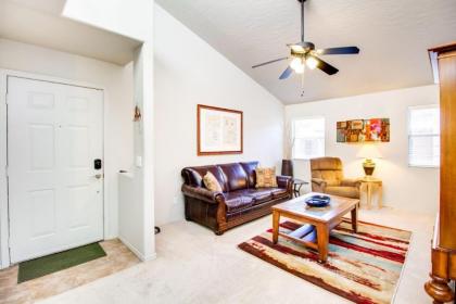 Beautiful Condo in Prime Scottsdale Location! - image 2