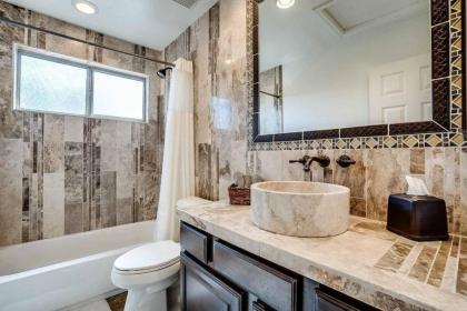 Luxury Home with Views in Mcdowell Mountain Ranch - image 15