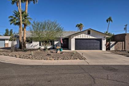 Modern Central Scottsdale Pad Golf and Relax! - image 3