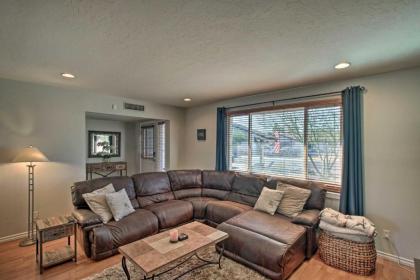 Modern Central Scottsdale Pad Golf and Relax! - image 4