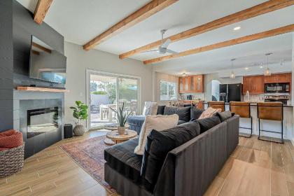 Private Adobe Home with Backyard Oasis in Scottsdale - image 5