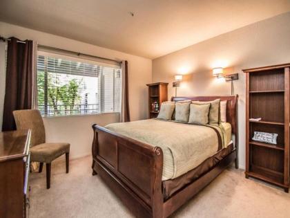 Great North Scottsdale Condo! - image 10